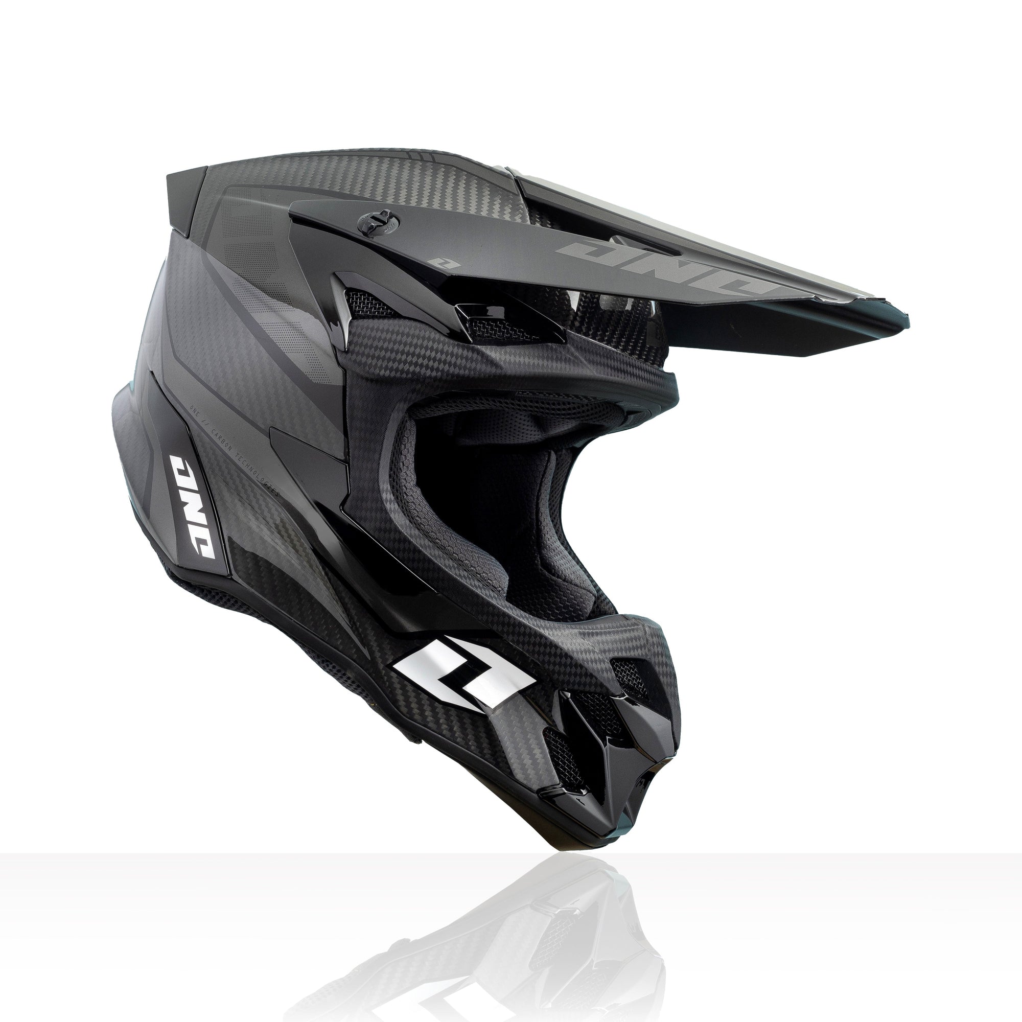 X -197 Helmet Carbon - Black Onyx
