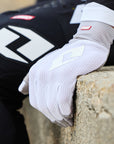 V -197 Glove - Ice White